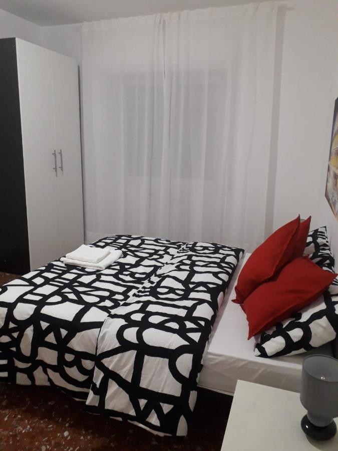 Centro Monti Tiburtini B&B Roma Kültér fotó